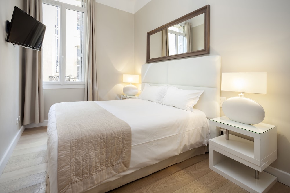 HOTEL DE FRANCE 20/38