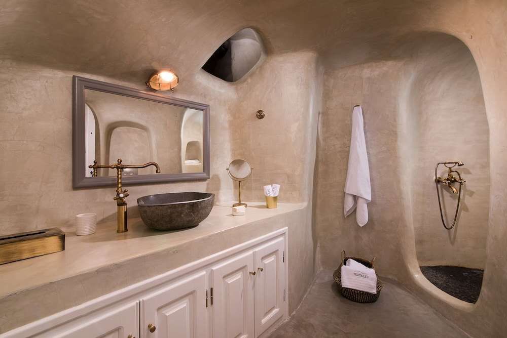 CAVE, LOUISA, SUITE, CALDERA VIEW