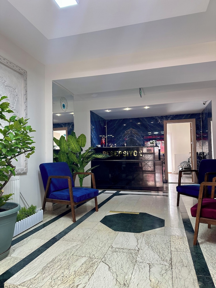 Arapgir Nazar Hotel 8/49