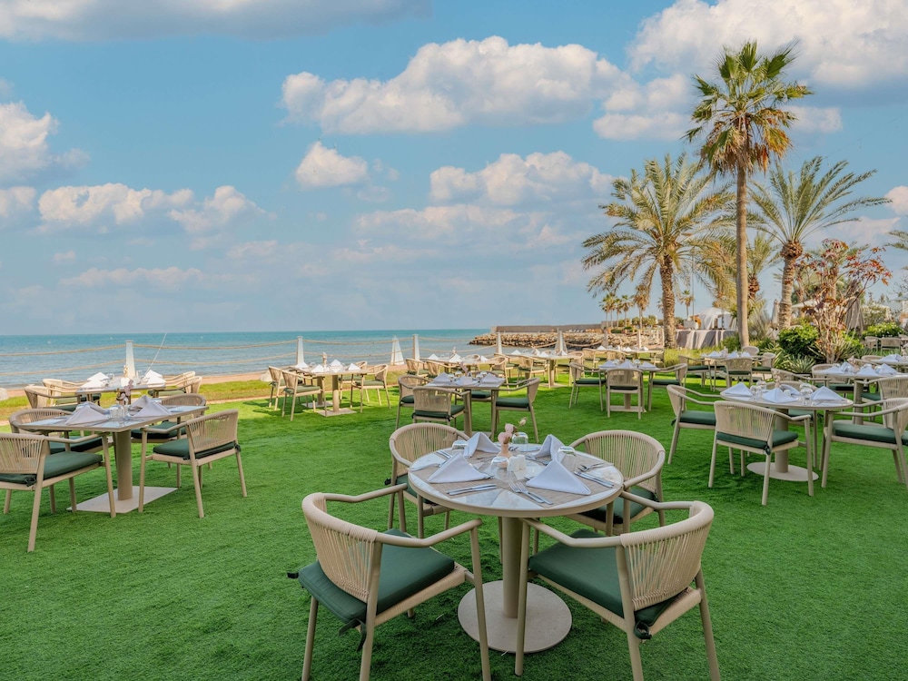 Movenpick Hotel & Resort Al Bidaa 67/86