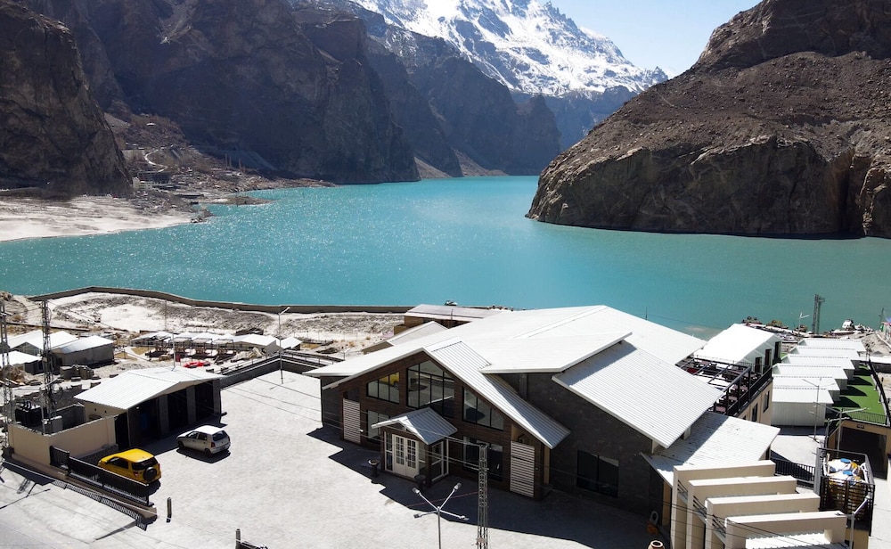 Lodges By Baron Hunza Attabad Lake 44/49