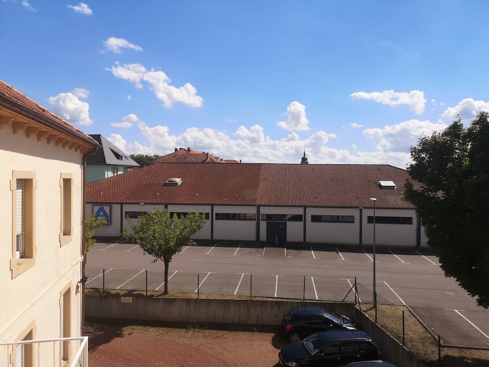 Private & Comfortable Apartments 6/51