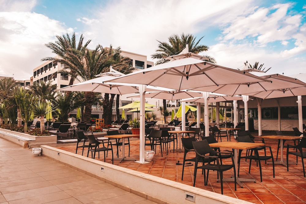 Hotel Rosa Beach 62/67