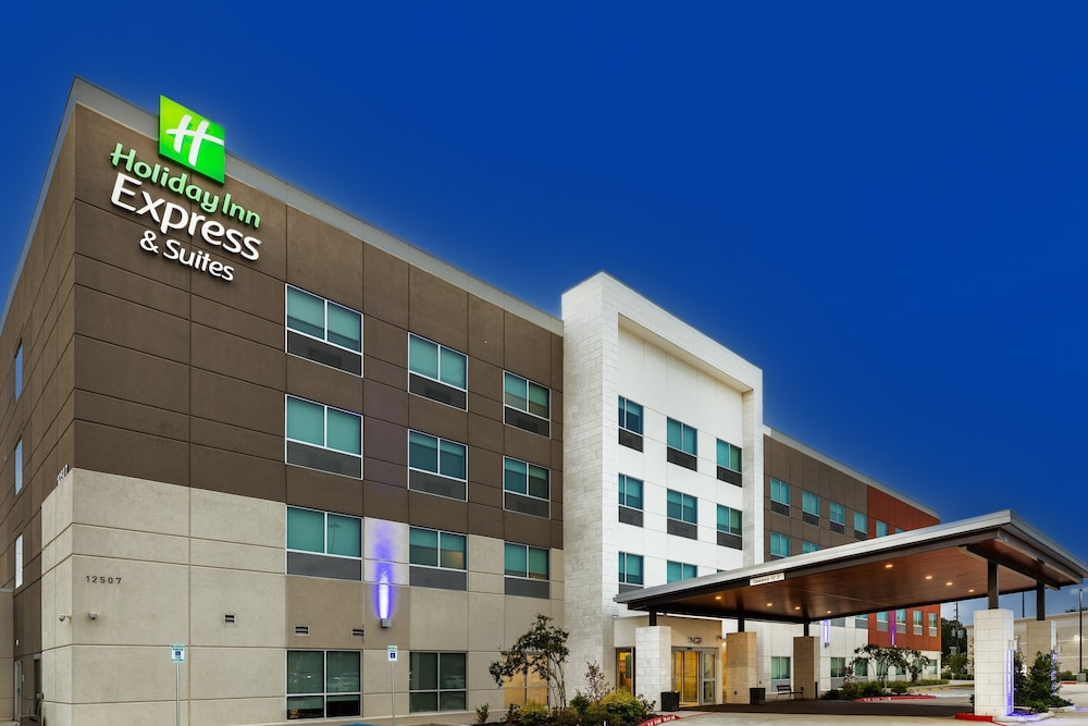 Holiday Inn Express Suites Stafford Nw Sugar Land An Ihg Hotel 2/56