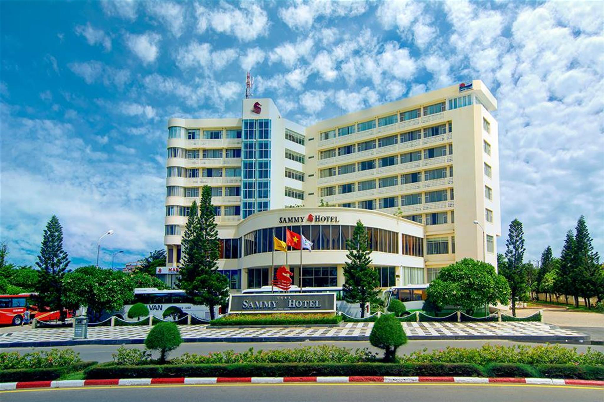 Super, Deluxe, Sea View