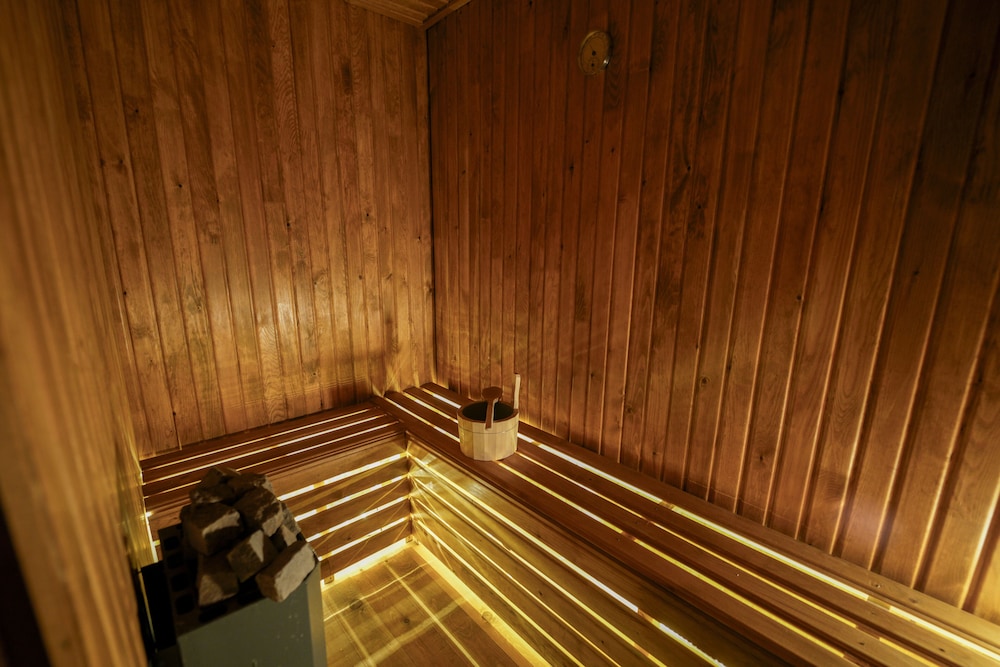 My Cave Suites 22/50