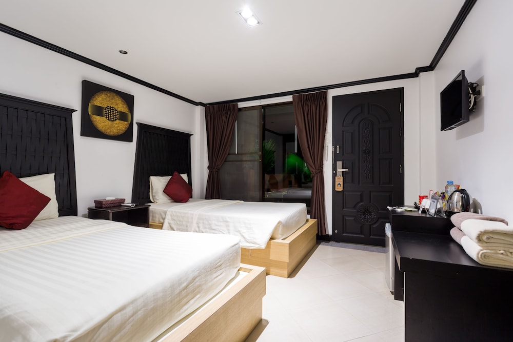 SUPERIOR, DOUBLE OR TWIN BED, GARDEN VIEW