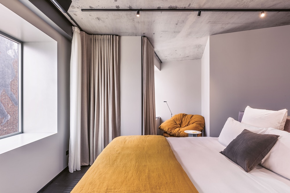 mk2 Hotel Paradiso Nation 13/46