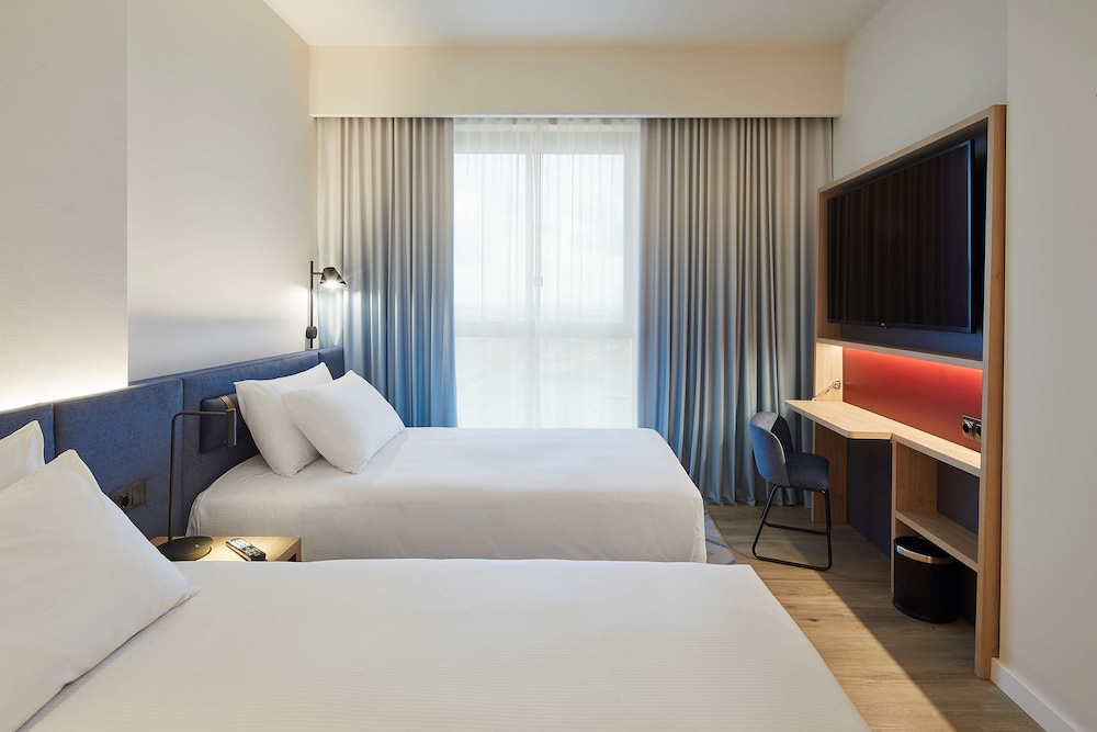 Hampton By Hilton Barcelona Fira Gran Via 8/49