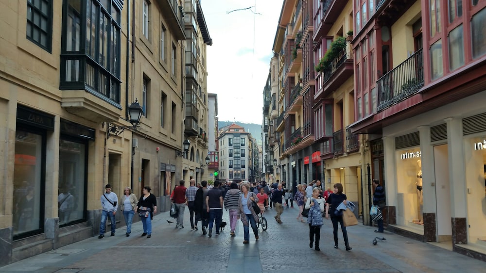 Casual Serantes Bilbao 24/35