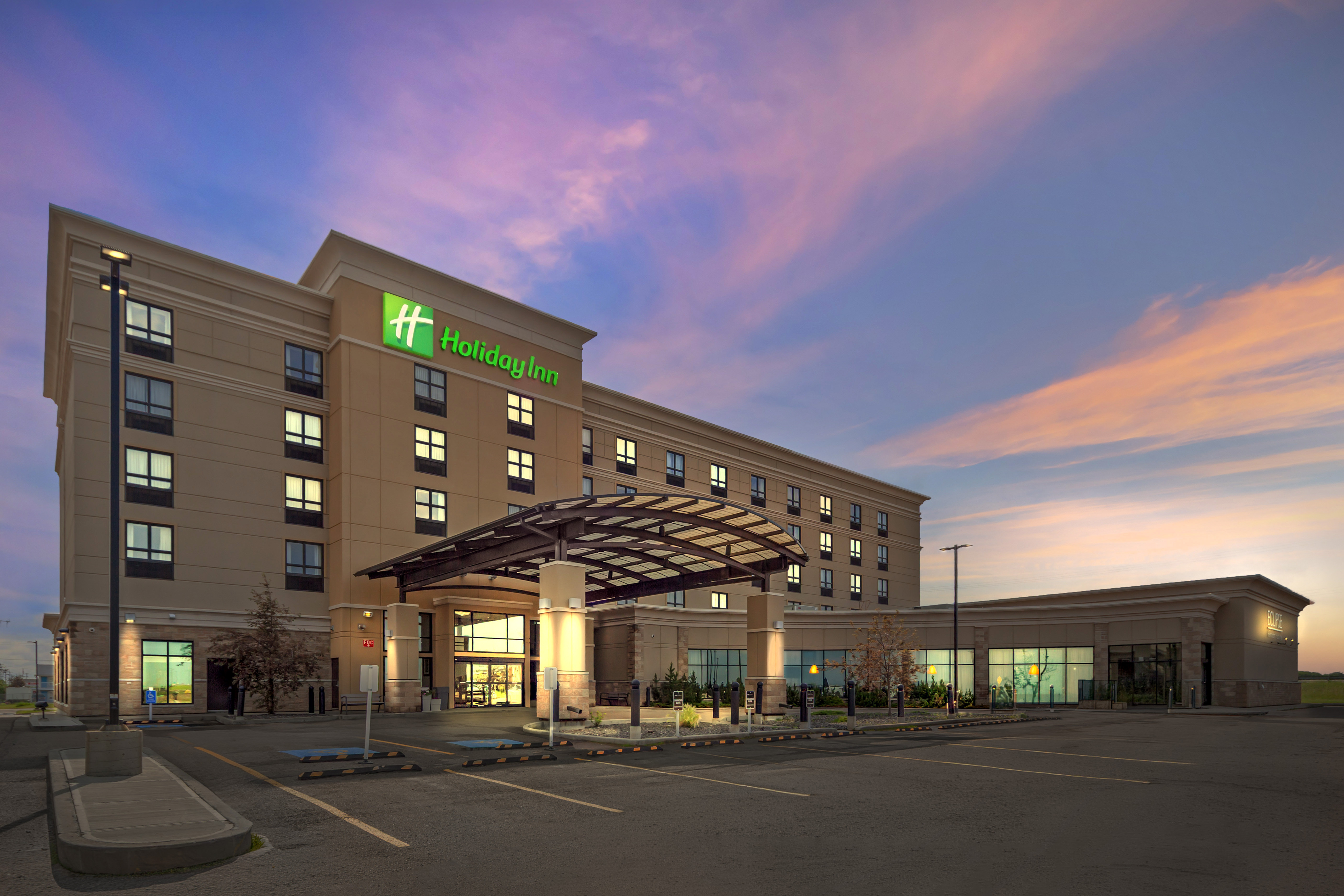 Holiday Inn Hotel And Suites Edmonton Airport Conference Centre 5/70