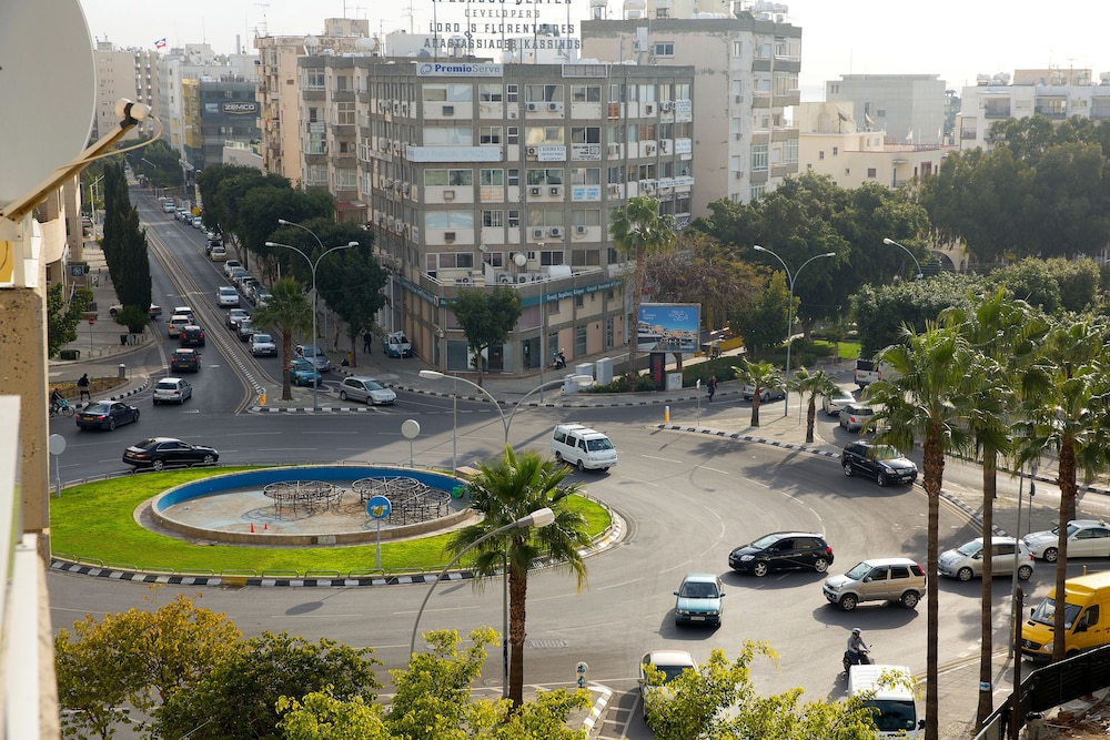 Seabreeze Limassol City Center Flat 4/50