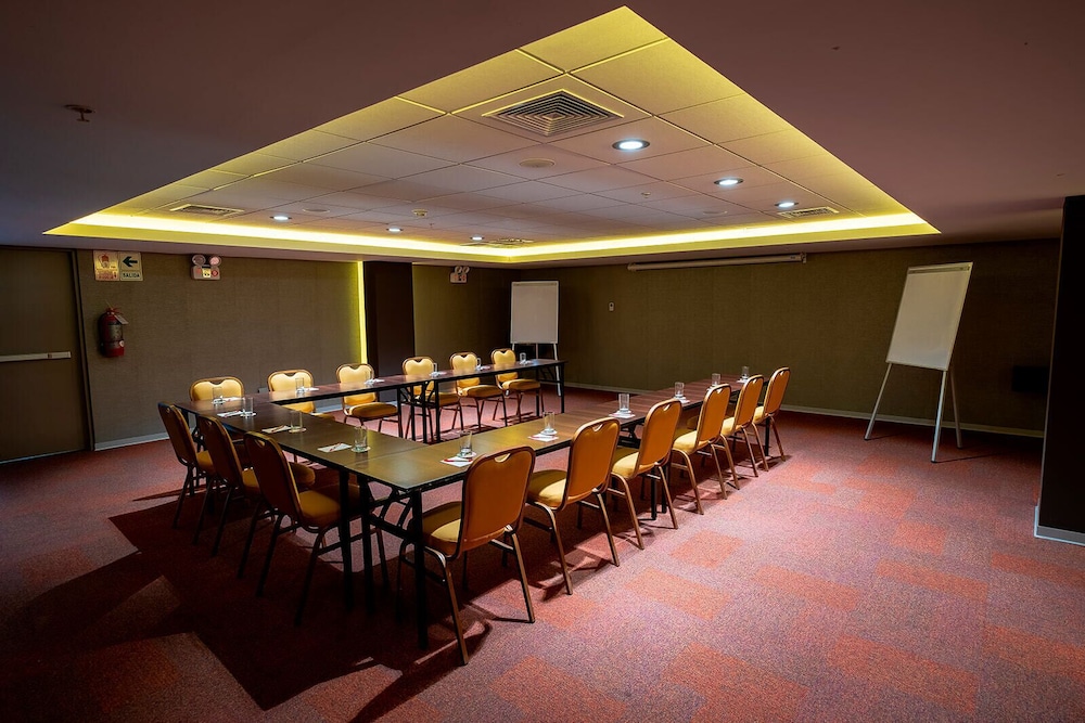 Park Inn by Radisson Tacna 47/50