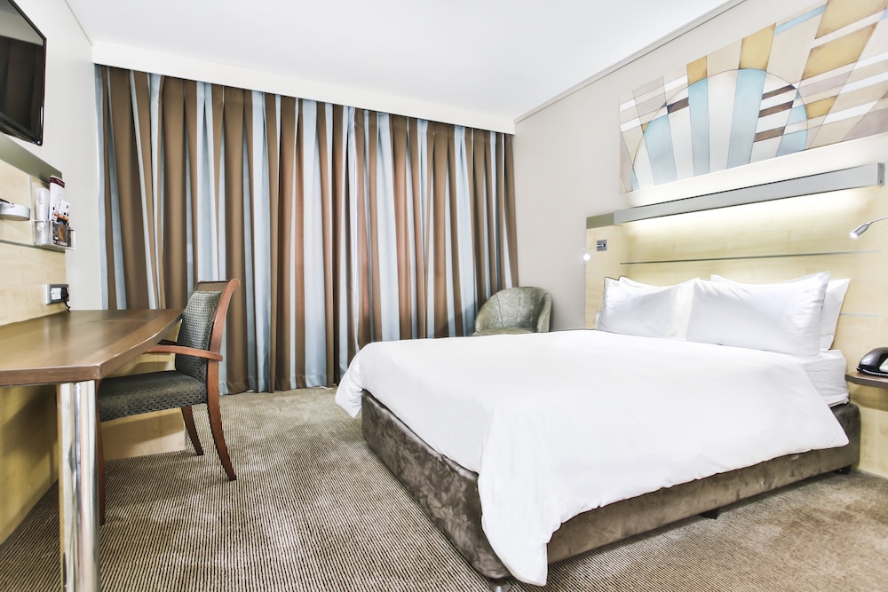 Holiday Inn Express Sandton-Woodmead 18/74