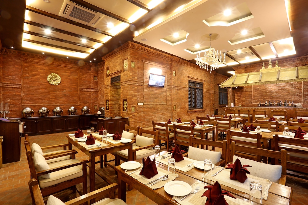 Dahlia Boutique Hotel 35/50