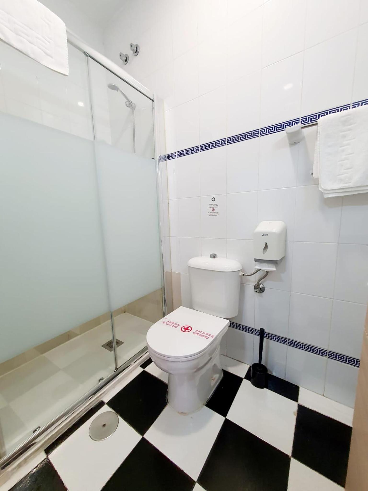 Zaida Hotel 48/50