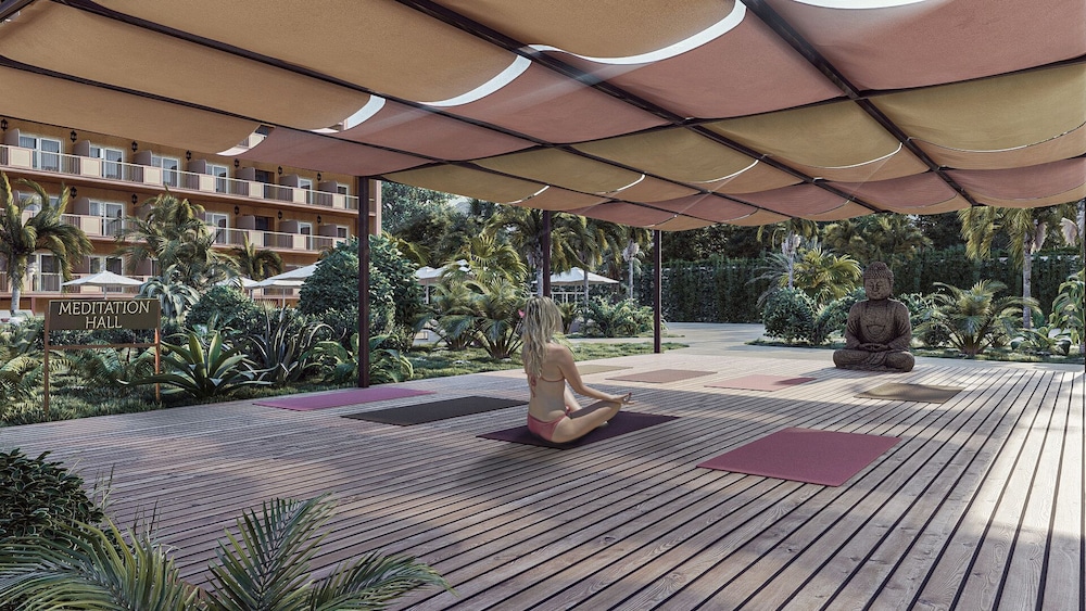 Luna Park Hotel Yoga and Spa 22/43