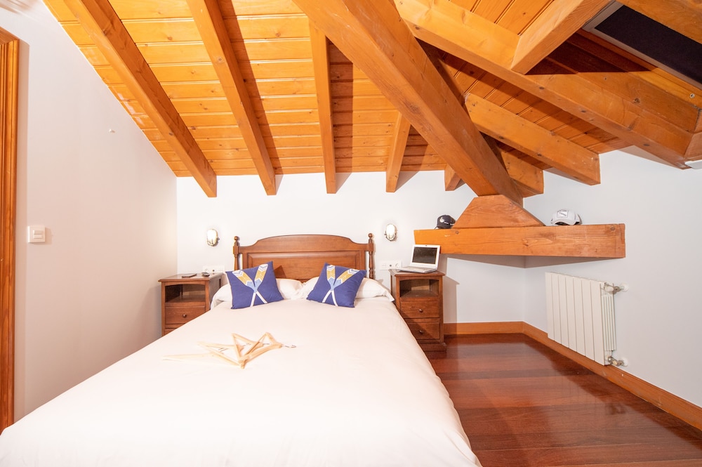 Hotel Branka، بيرميو 19/50