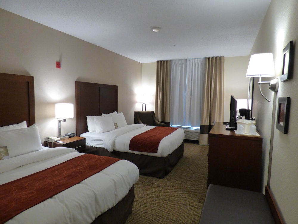 Comfort Suites Columbus West- Hilliard 12/46