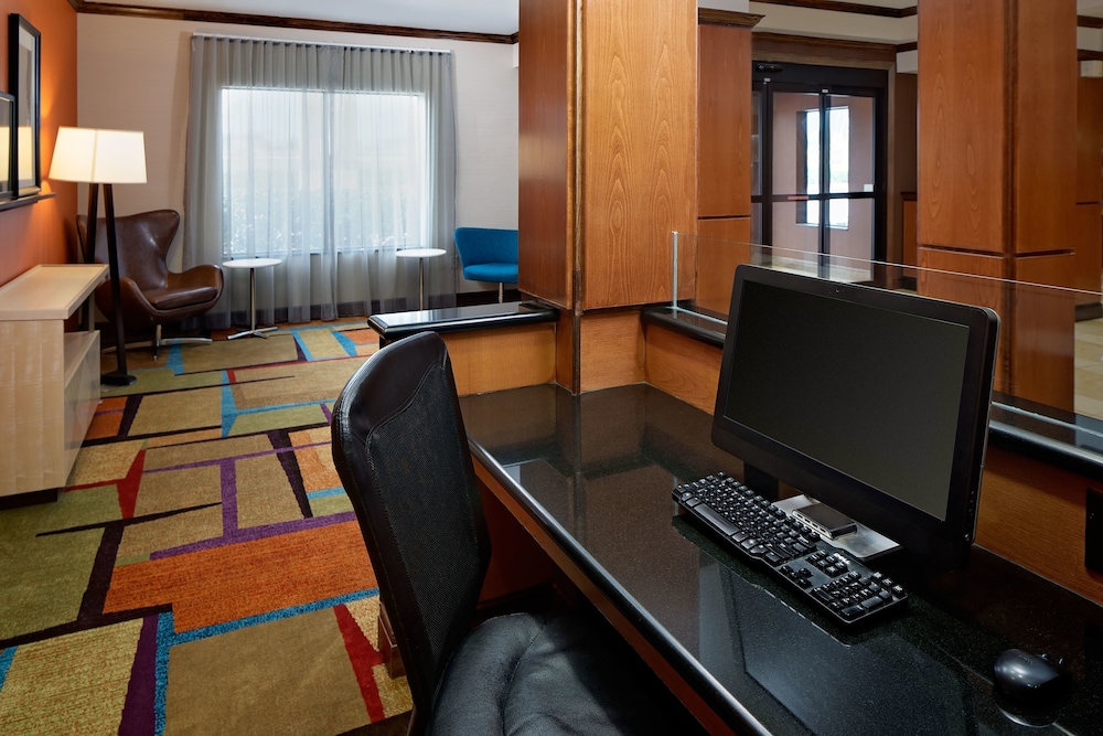 Fairfield Inn Suites By Marriott Dallas Mansfield 13/32