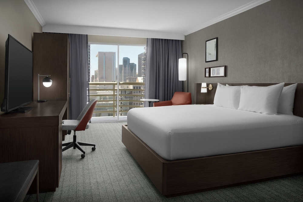 Courtyard by Marriott San Diego Downtown Little Italy 18/64
