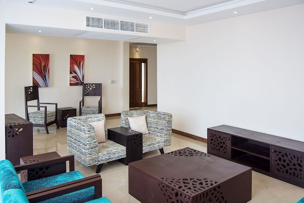 Kilua Beach Resort 35/60