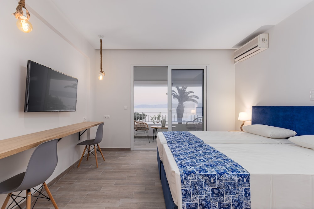 Sirocco Hotel 14/36