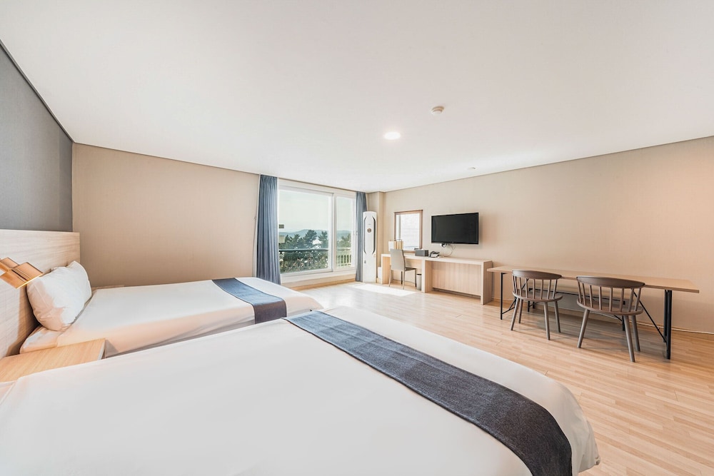 Gyeongpo Soo Hotel 7/68