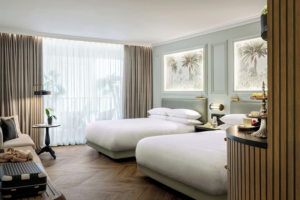 Room, 2 Queen Beds, City View, Balcony