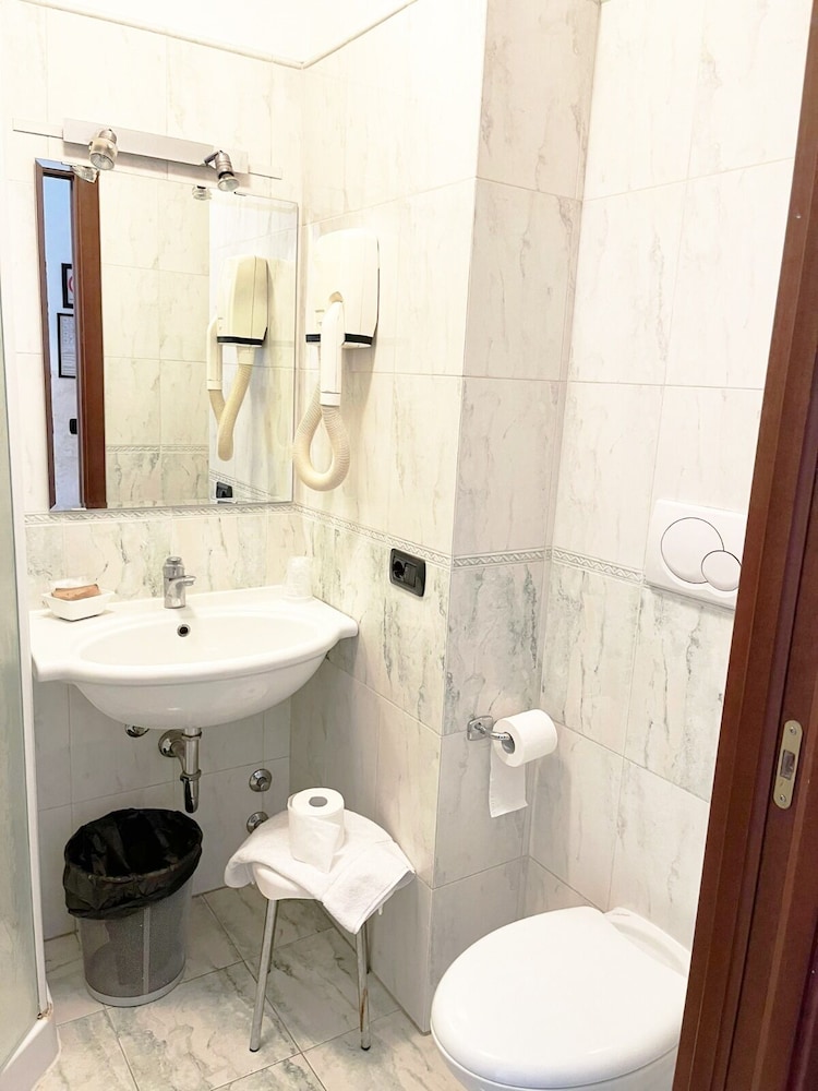 Hotel Molise 2 23/64