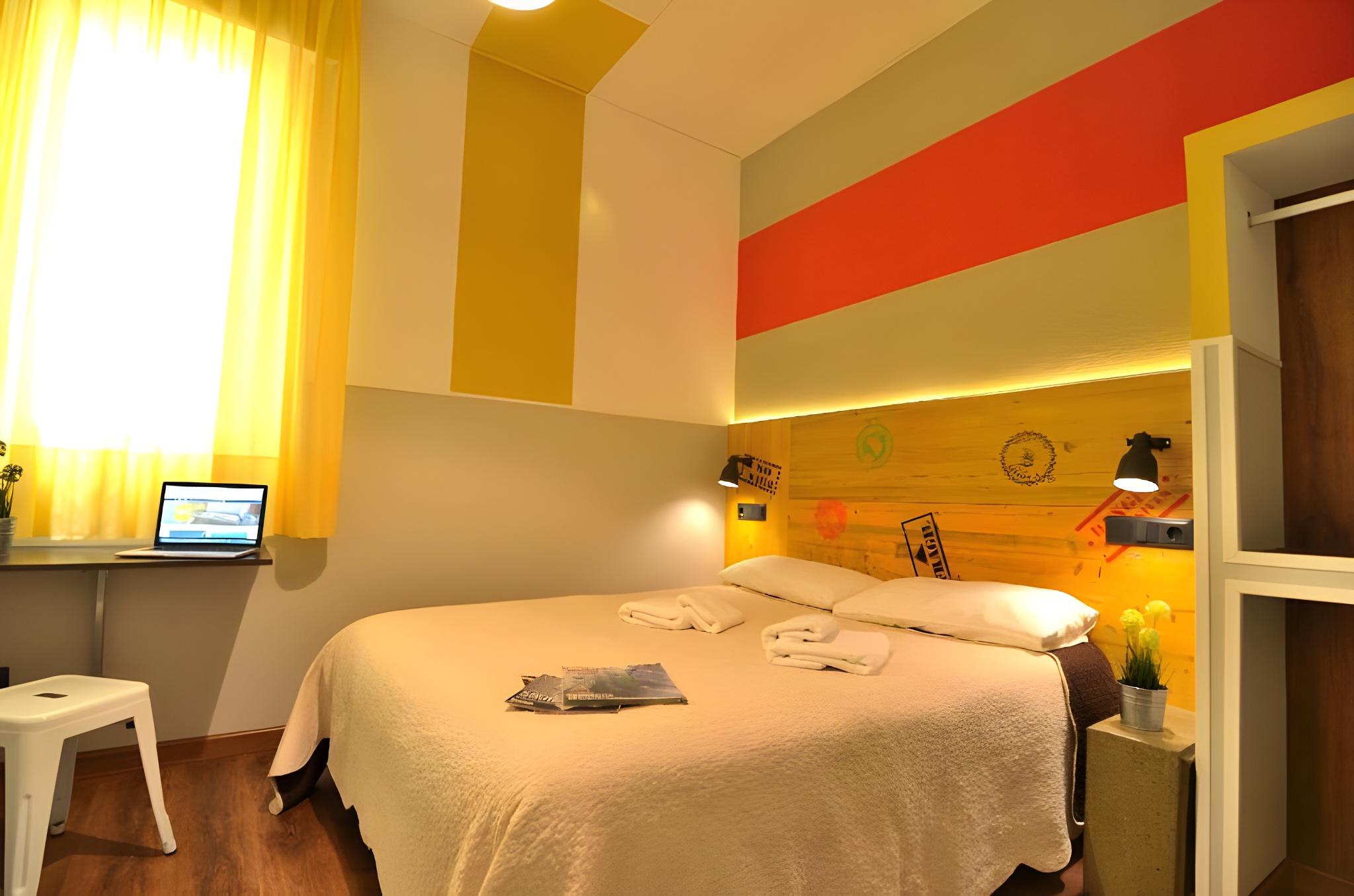 Room, 2 Double Beds, Shared Bathroom