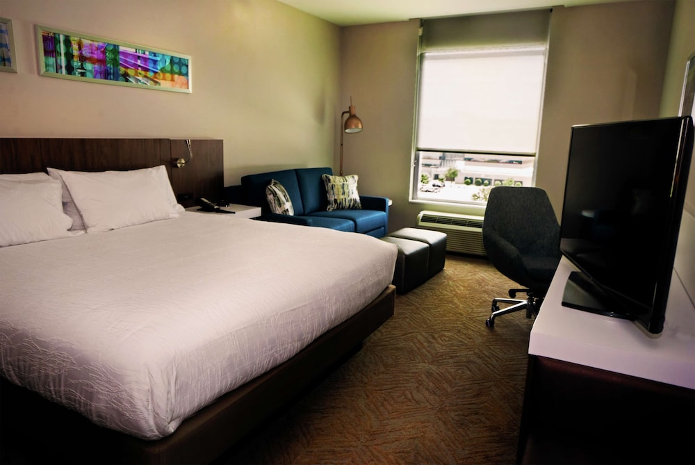 Hilton Garden Inn Dallas At Hurst Conference Center 8/53