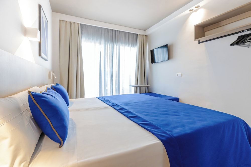 ROOM, DOUBLE BED, BALCONY
