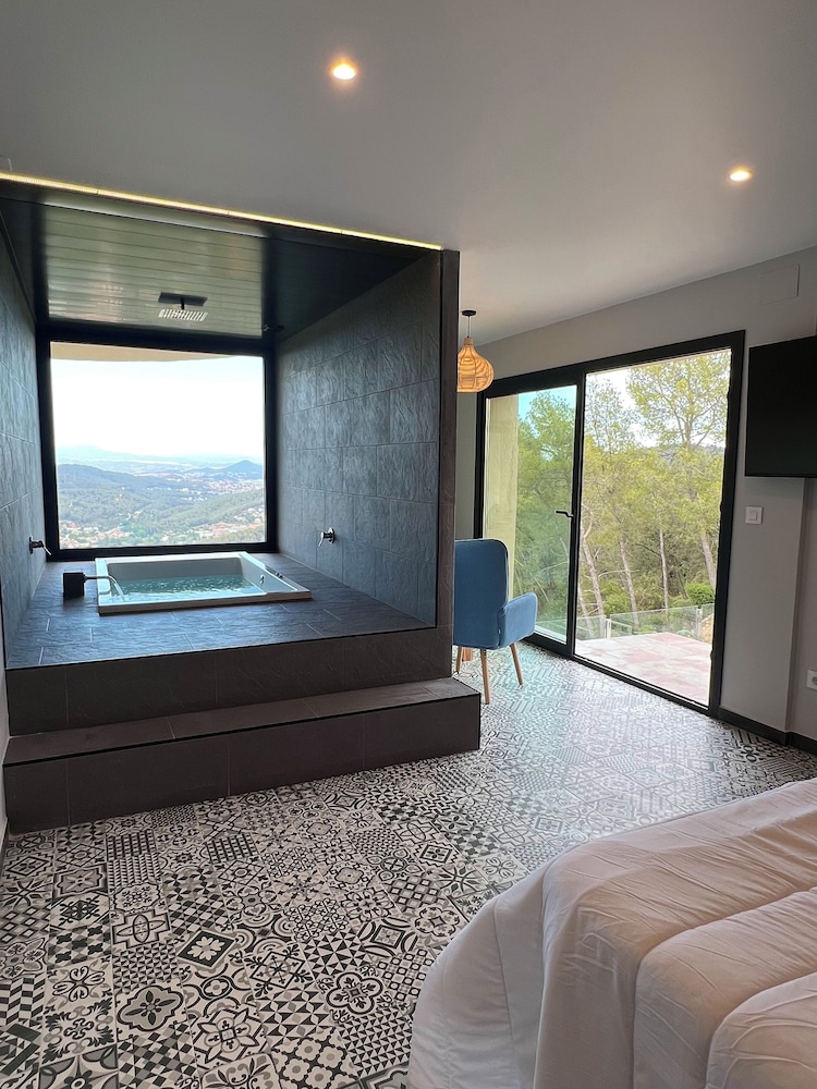Hotel Petit Mirador 33/66