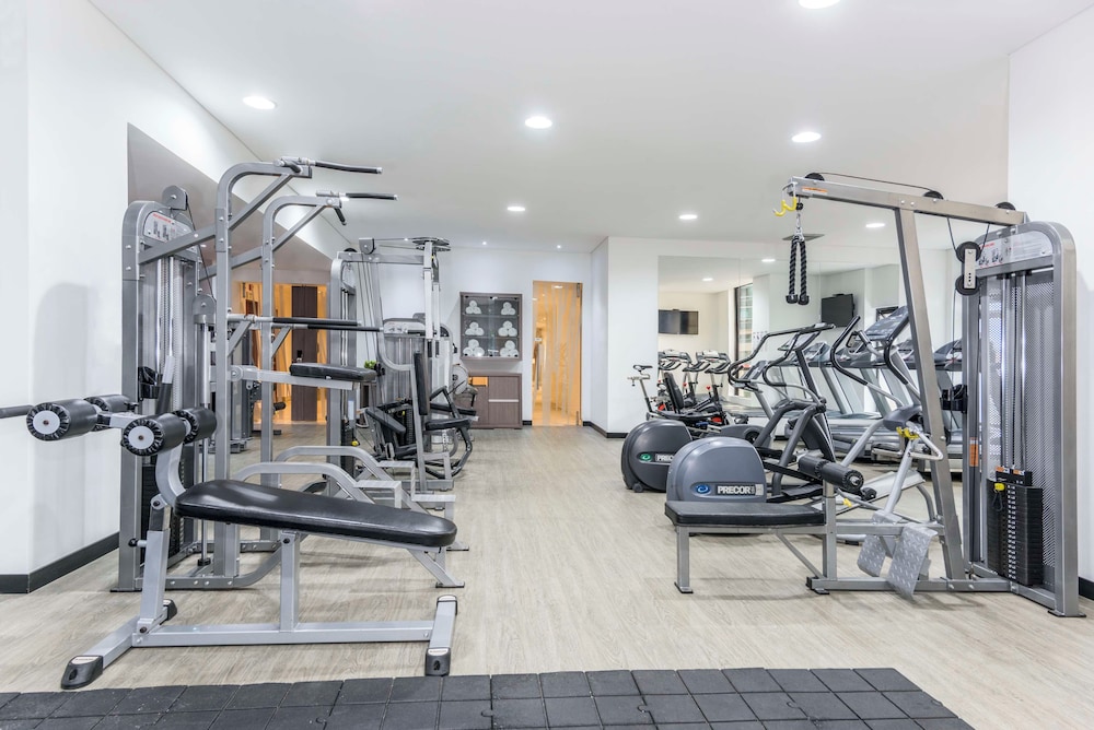 NH Collection Bogota Teleport Royal 30/50