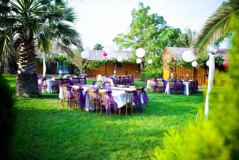 Ataol Beach & Bungalows 13/40