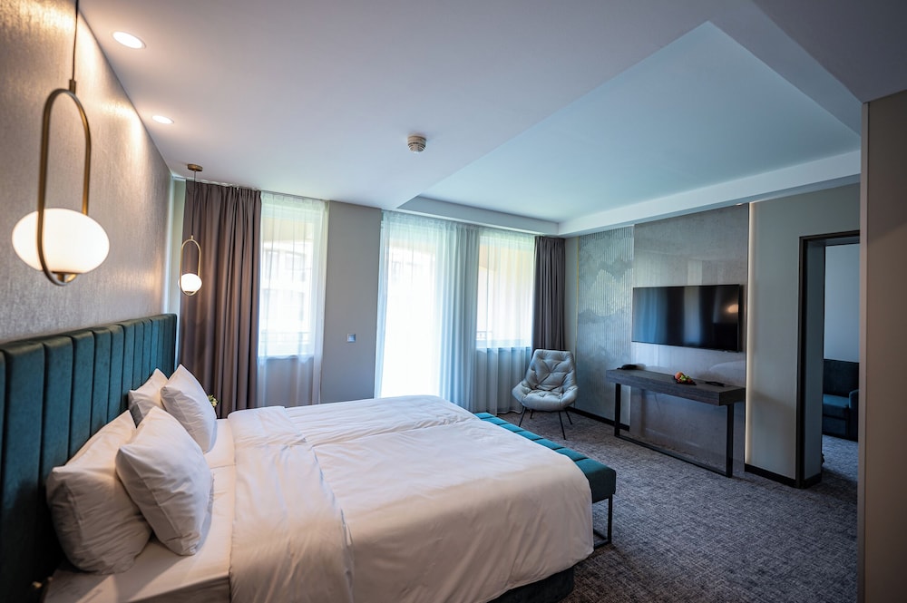 Azur Premium Wellness And Conference 10/50