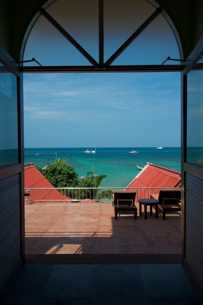 Lotus Paradise Resort 70/77