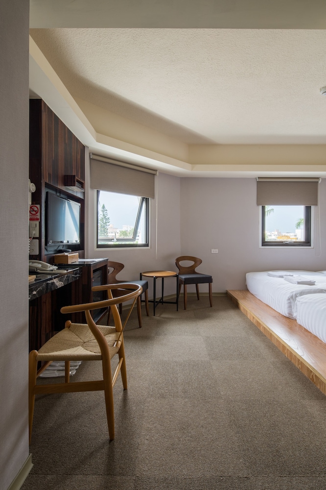 Meci Hotel 42/66