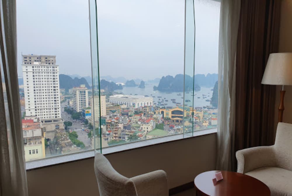 Ha Long Dc Hotel 40/45
