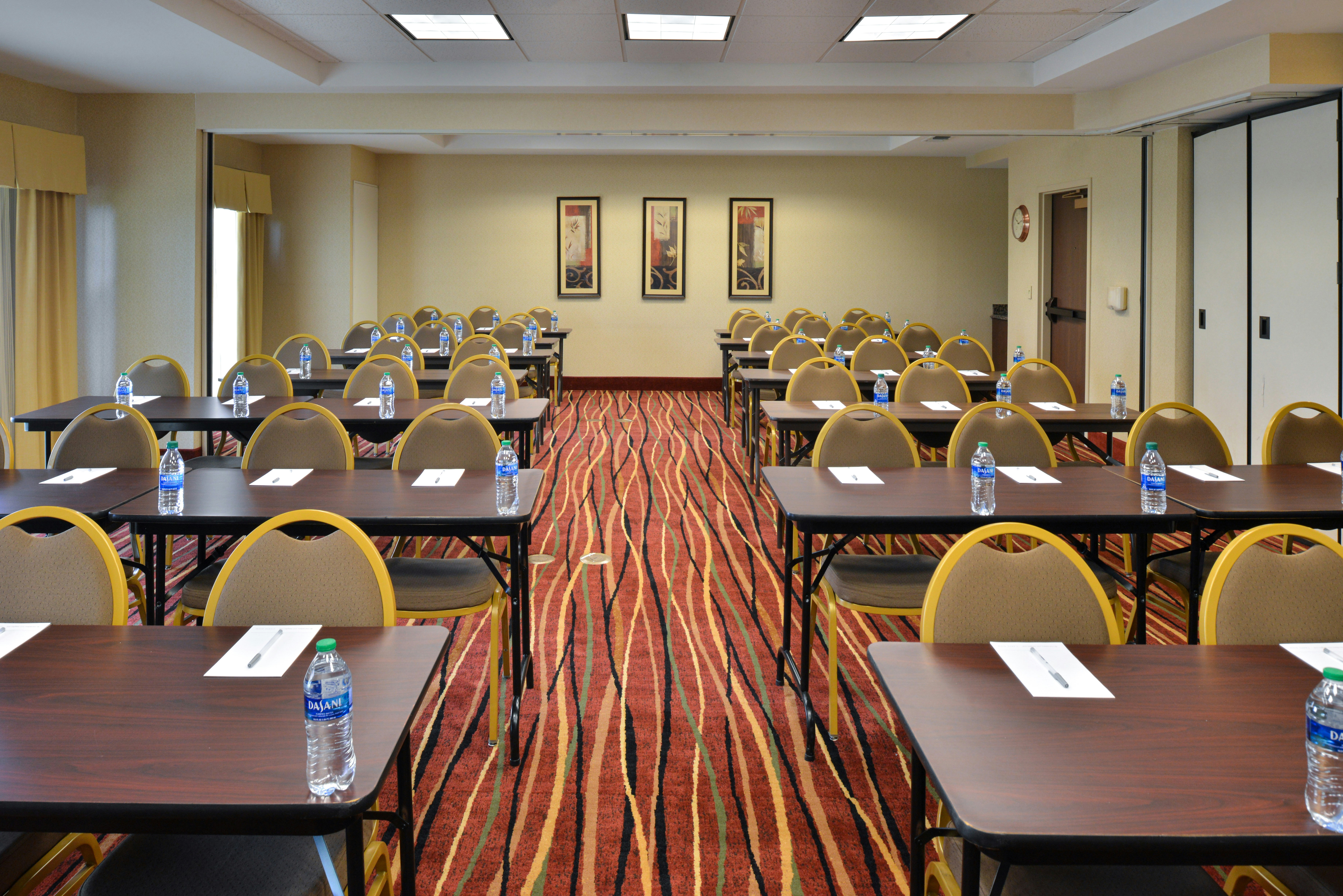 Hampton Inn Wytheville 50/53