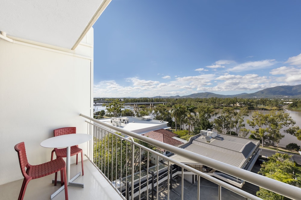 Mercure Rockhampton 44/55