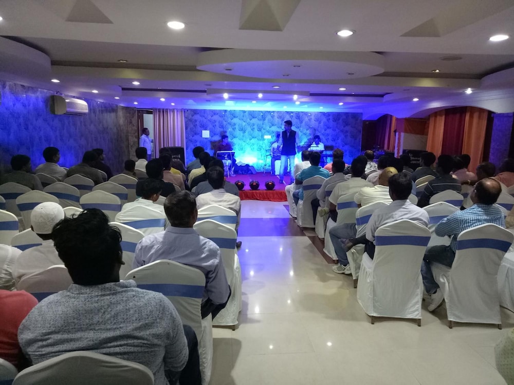 Hotel Taj Darbar 34/45