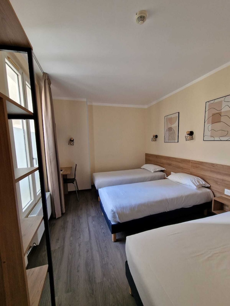 D'anjou Hotel 14/43