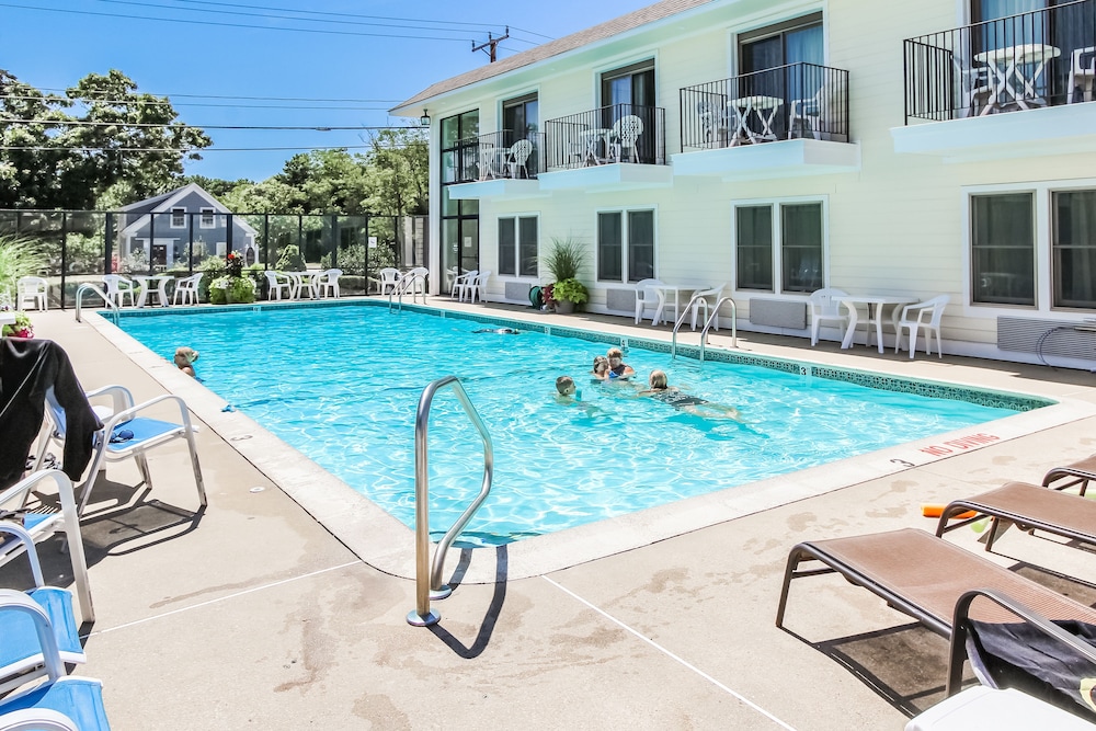 Holly Tree Resort A Vri Resort 2/30
