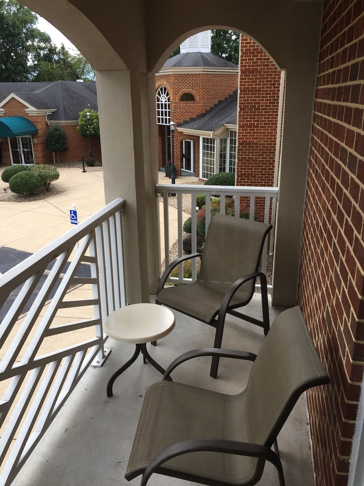 Best Western Plus Inn at Hunt Ridge 27/36