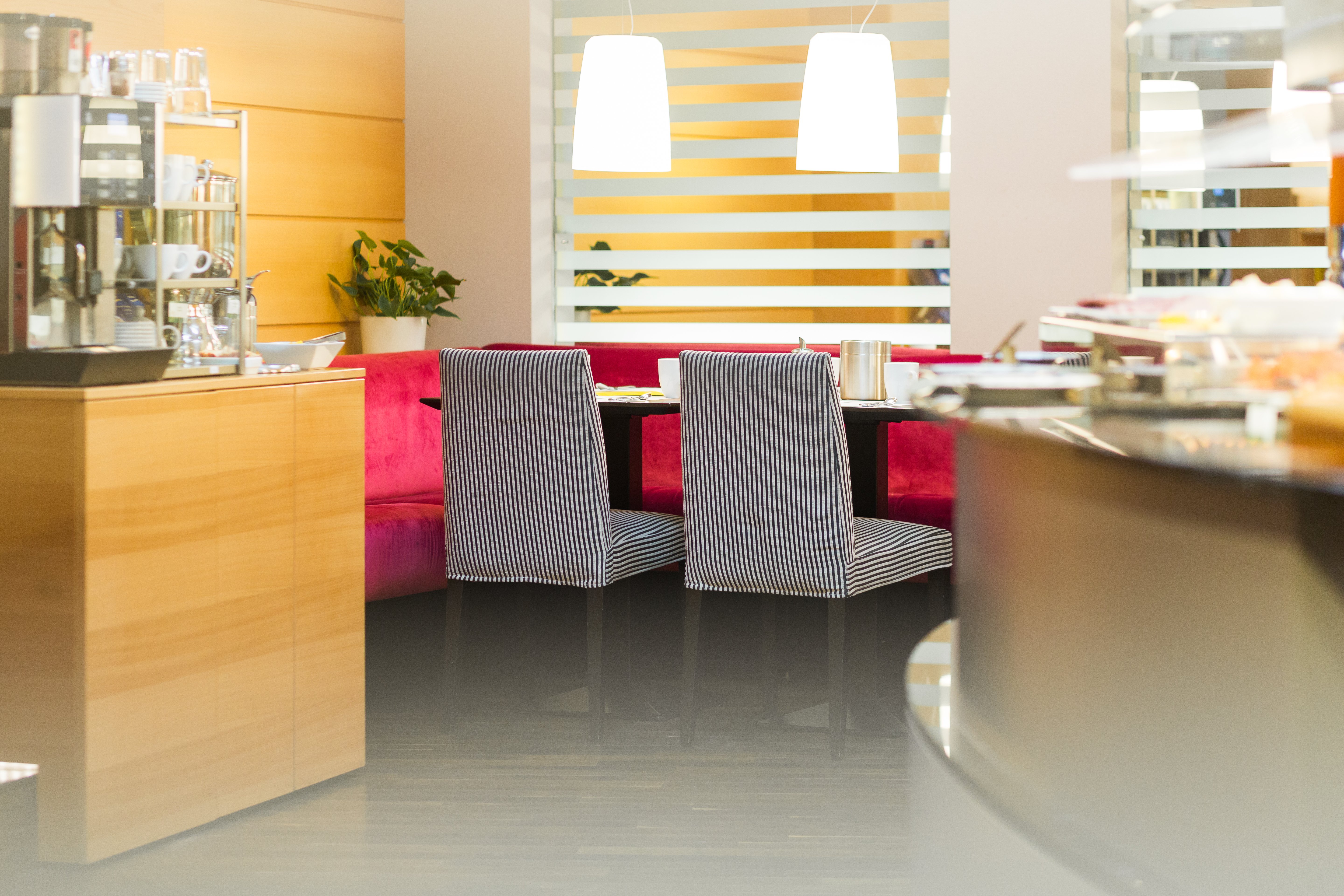 HOLIDAY INN VIENNA CITY 49/74