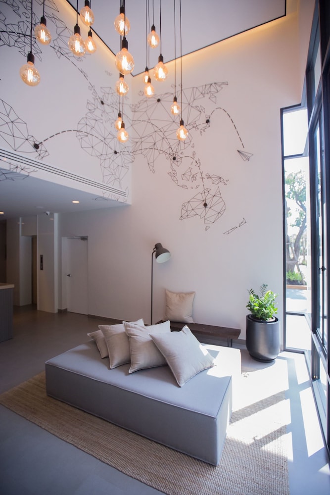 The Journey Hotel 49/65