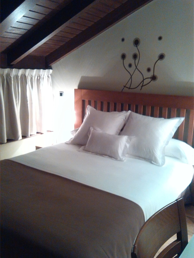 Villadesella Hotel 27/36