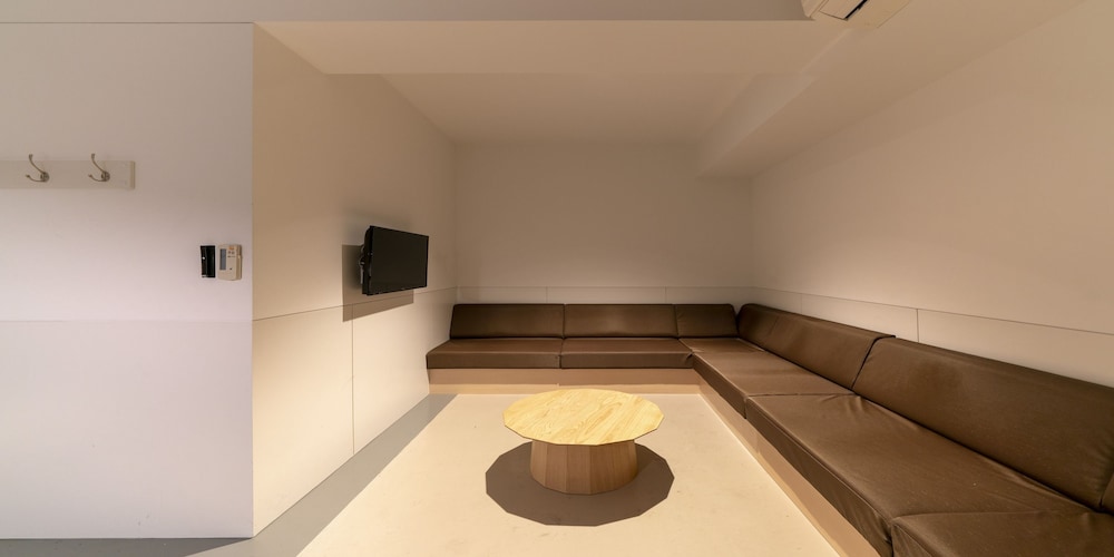 Kamon Hotel Namba 52/65